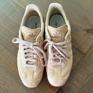 Women’s Adidas Sambas
Halo Blush, Clay & Gum
Size UK 8, US 9.5